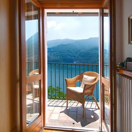 Ferienhaus La Rosa Sul Lago